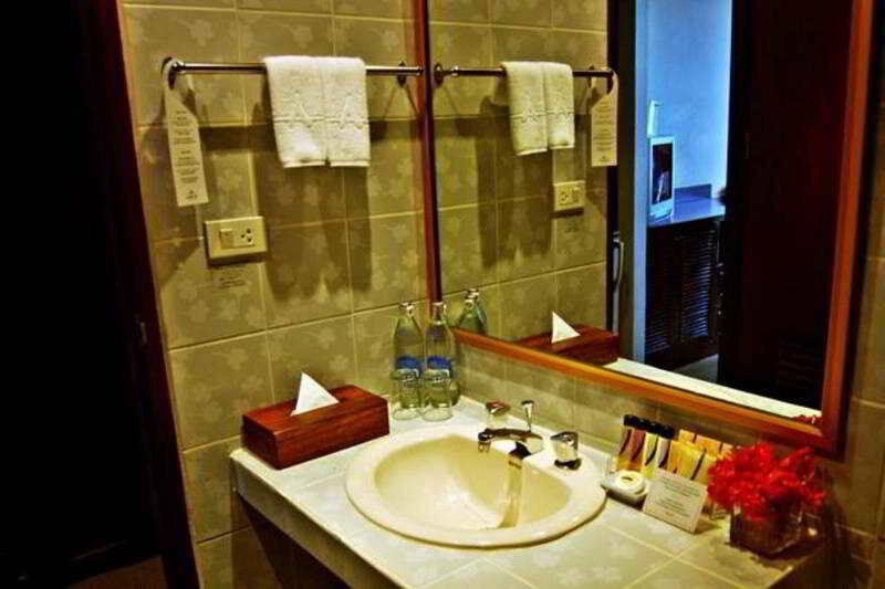 City Lodge Bangkok होटल 3*